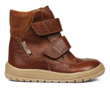 Indlæs billede til gallerivisning Angulus TEX-begynderstøvle med dobbelt velcrolukning og detalje syninger/ Cognac side
