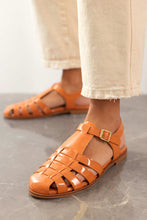 Indlæs billede til gallerivisning Sandal m. spænde, cognac