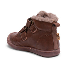 Indlæs billede til gallerivisning Bisgaard begynder TEX-vinterstøvle med velcrolukning/ Brun hæl