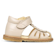 Indlæs billede til gallerivisning Angulus begyndersandal med velcro lukning pudderfarvede side