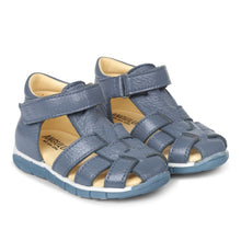 Indlæs billede til gallerivisning Angulus begyndersandal med velcro lukning/ Jeansblå front