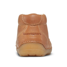 Indlæs billede til gallerivisning Bundgaard begyndersko med Zero Heel sål og snøre lukning/ Cognac bag