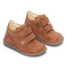 Indlæs billede til gallerivisning Begyndersko m. velcro, Cognac