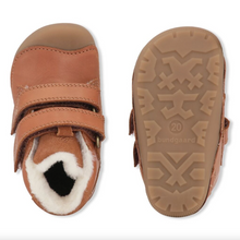 Indlæs billede til gallerivisning Bundgaard prewalker med uldfoer og dobbelt velcrolukning/ Cognac top og bund