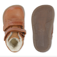 Indlæs billede til gallerivisning Bundgaard TEX-støvle med dobbelt velcrolukning/ Cognac top og bund