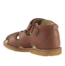 Indlæs billede til gallerivisning Rap begyndersandal med velcro og spændelukning/ Cognac hæl