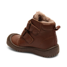 Indlæs billede til gallerivisning Bisgaard begynder TEX-støvle med dobbelt velcrolukning og uldfoer/ Brun hæl