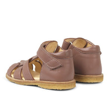 Indlæs billede til gallerivisning Angulus begyndersandal med velcrolukning/ Gammelrosa hæl