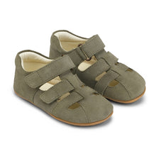 Indlæs billede til gallerivisning Begyndersandal m.  velcro, Army
