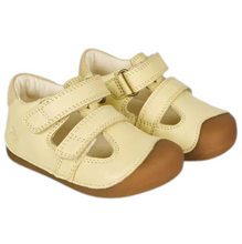 Indlæs billede til gallerivisning Begyndersandal m. velcro, Gul
