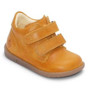 Bundgaard sko med dobbelt velcrolukning og Zero Heel sål/ Gul front